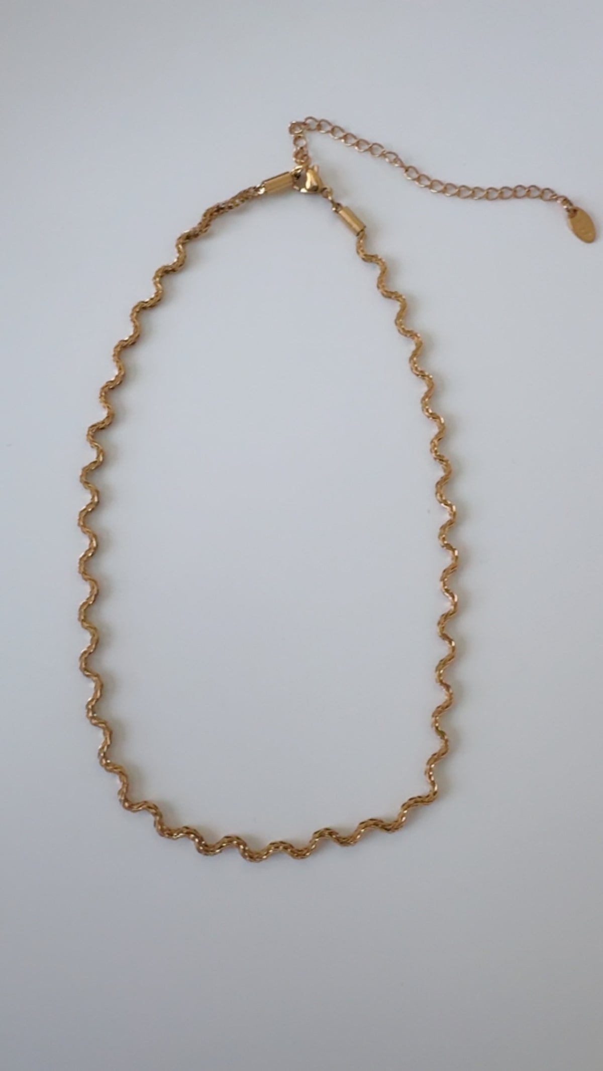 Onda gold Necklace