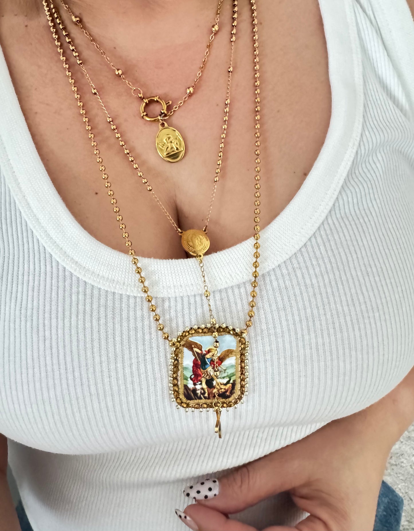 Escapularios llenitos de fe