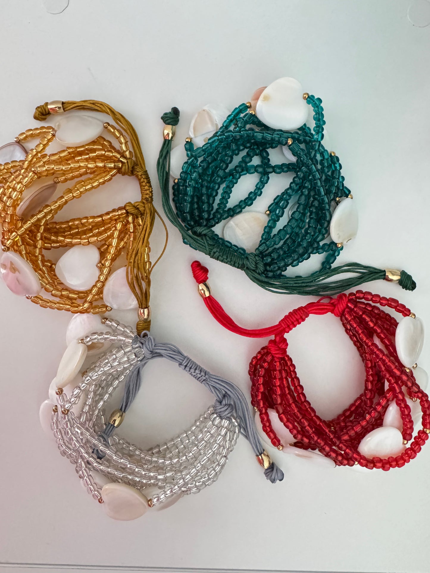 Bracelets hear nacar